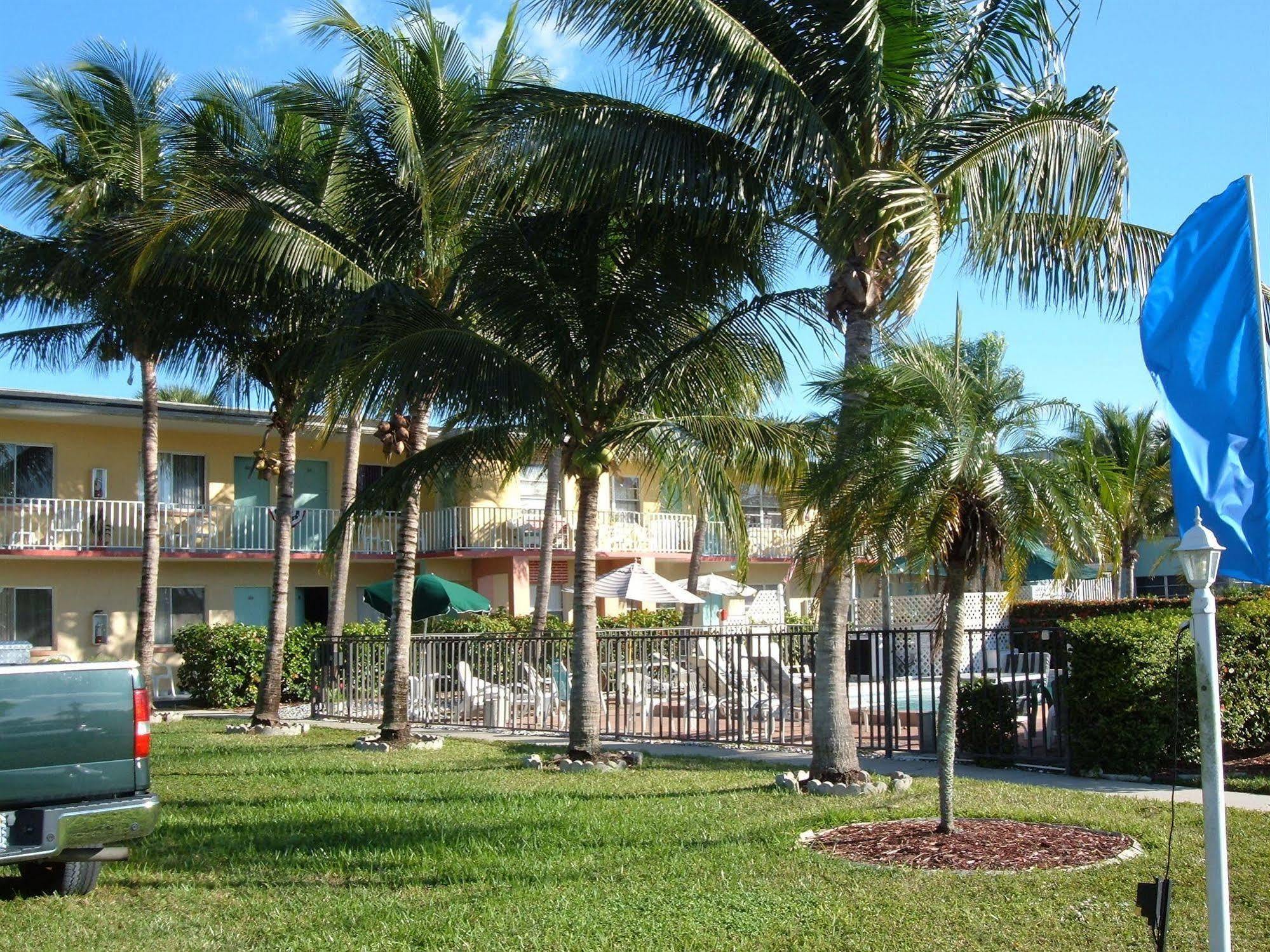 Hideaway Waterfront Resort Cape Coral Exteriör bild