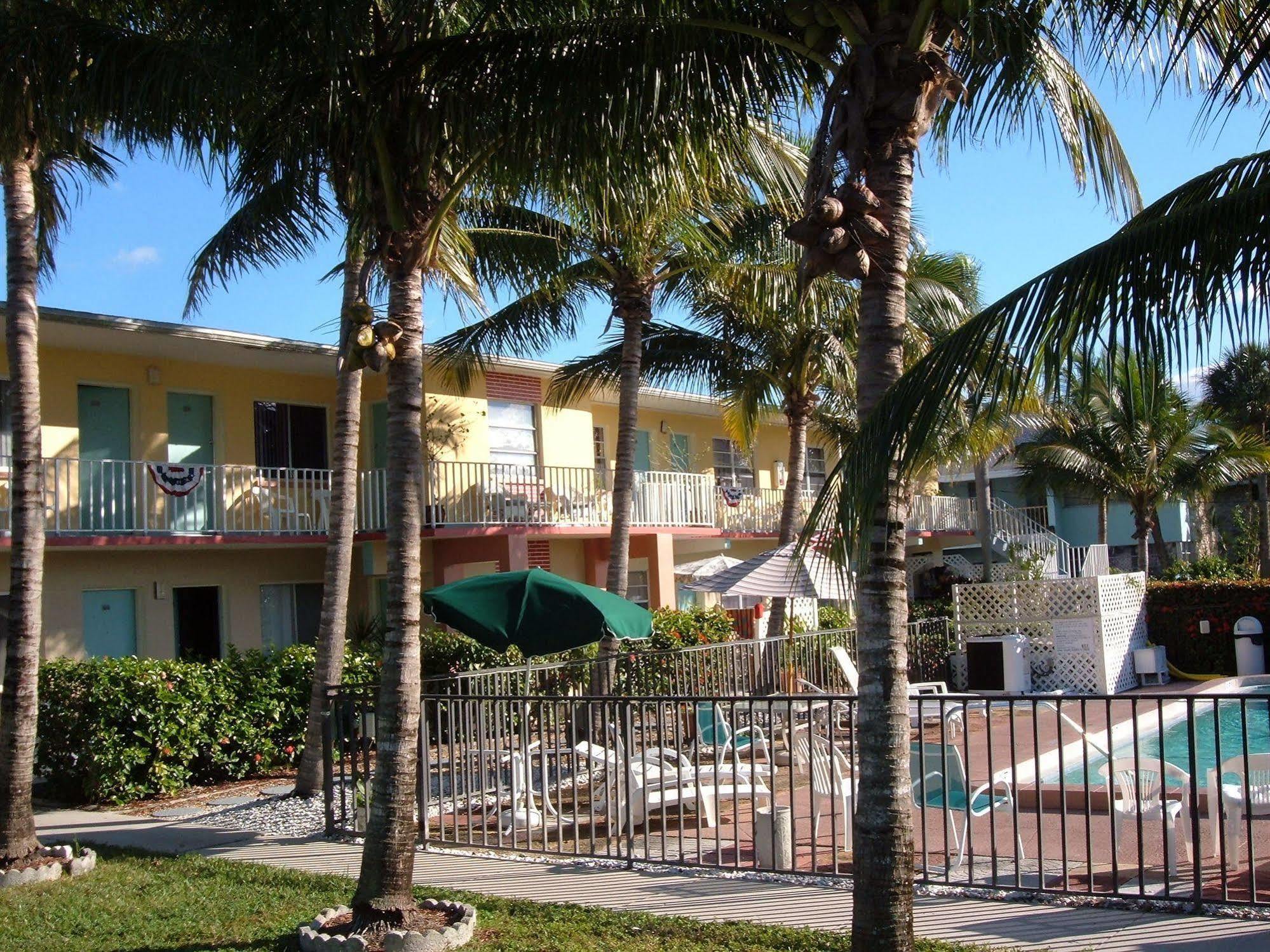 Hideaway Waterfront Resort Cape Coral Exteriör bild